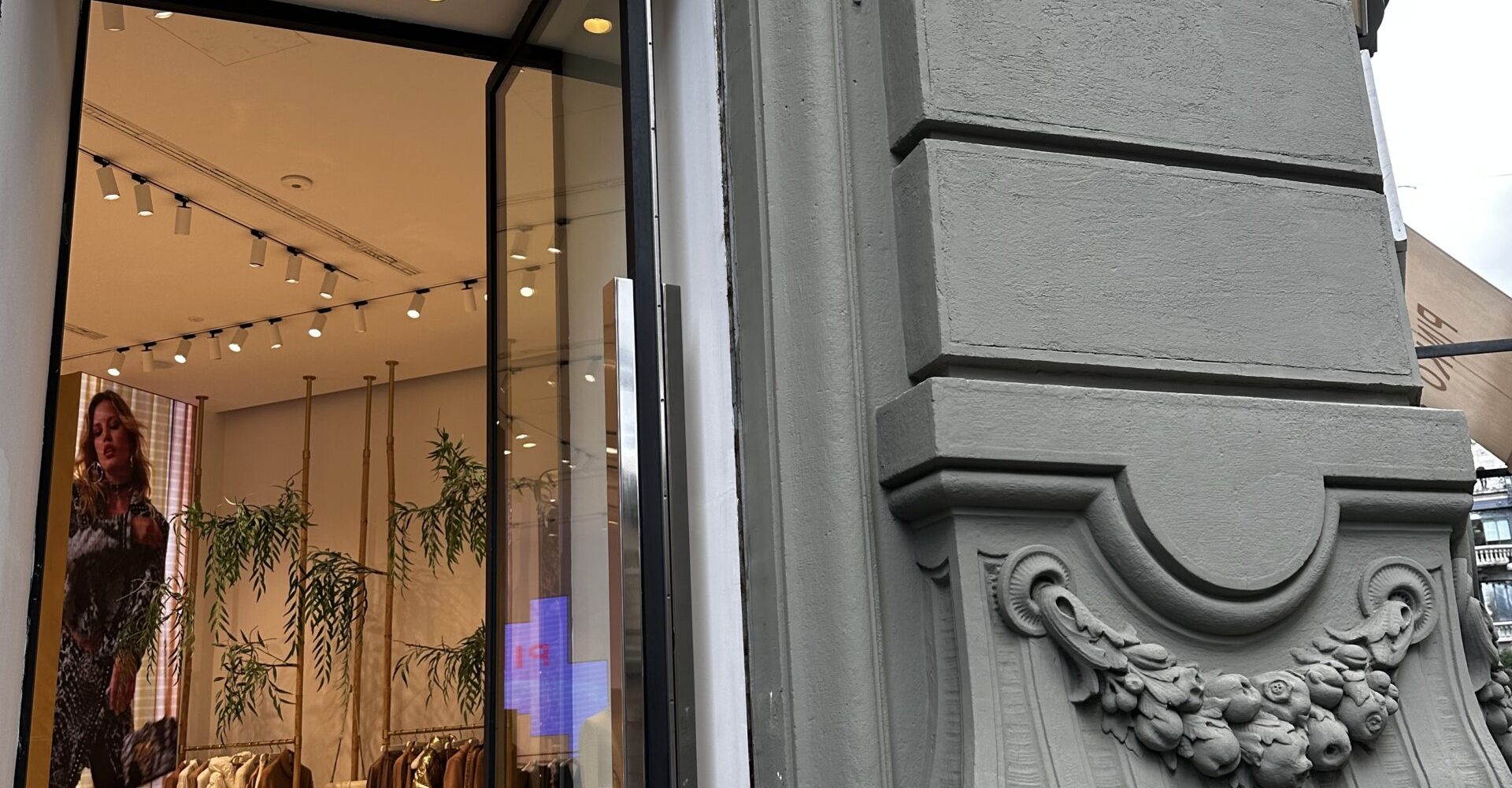 pinko Napoli via dei Mille